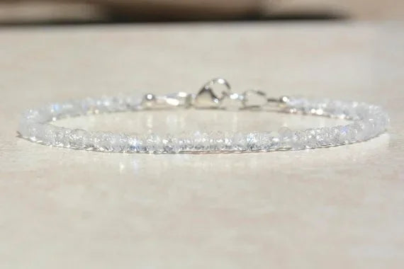 Bracelet pierre de naissance de juin, bracelet pierre de lune arc-en-ciel, bracelet de pierres précieuses perlées, cadeau d'anniversaire pour elle, bracelet pierre de naissance
