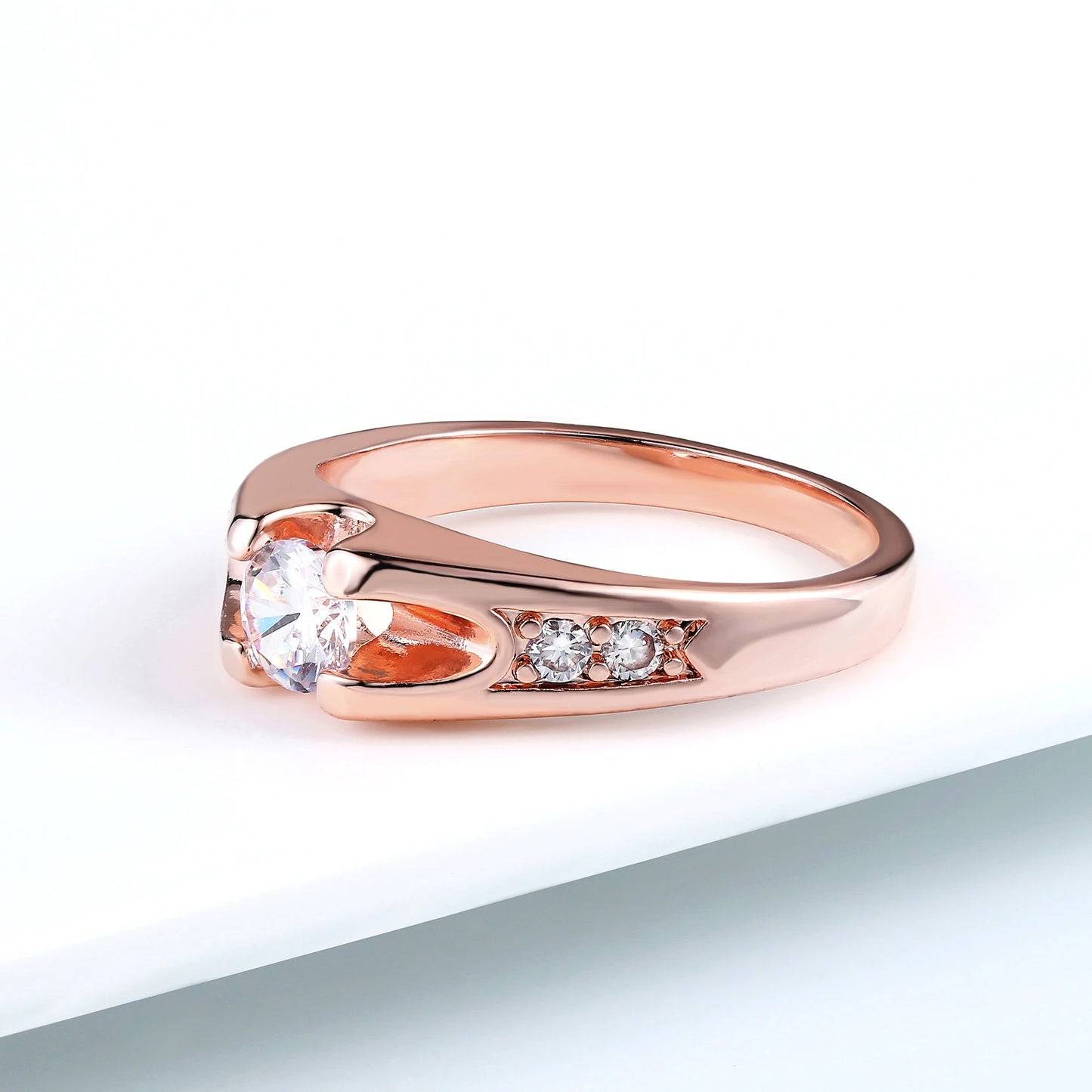Bague de mariage en Zircon pour femmes, anneau de fiançailles, cubique, or Rose, tendance, bijoux, cadeaux, R249