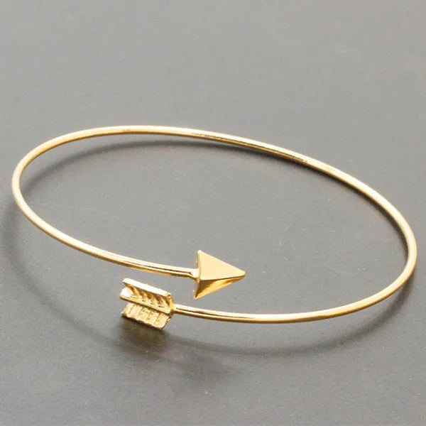 Manchette ouverte Punk Bracelets & Bracelet bijoux de mode pour femmes hommes pulseras mujer battement de coeur feuille flèche Triangle coeur Bracelet chaud