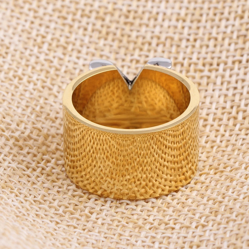 Bague de luxe en acier et titane pour femmes
