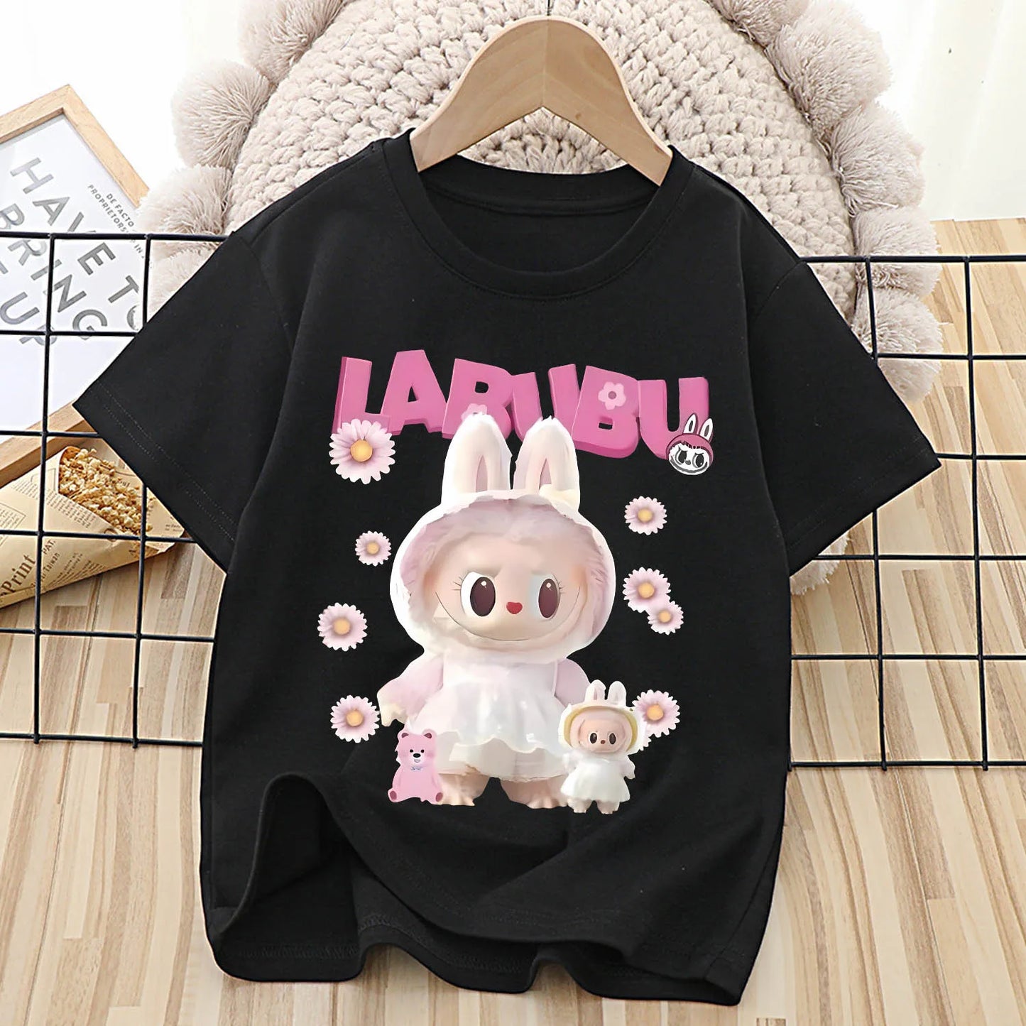 Labubu T-shirt pour enfants mignon dessin animé Anime T-shirt haut noir à manches courtes col rond vêtements mode enfants vêtements d'été cadeau