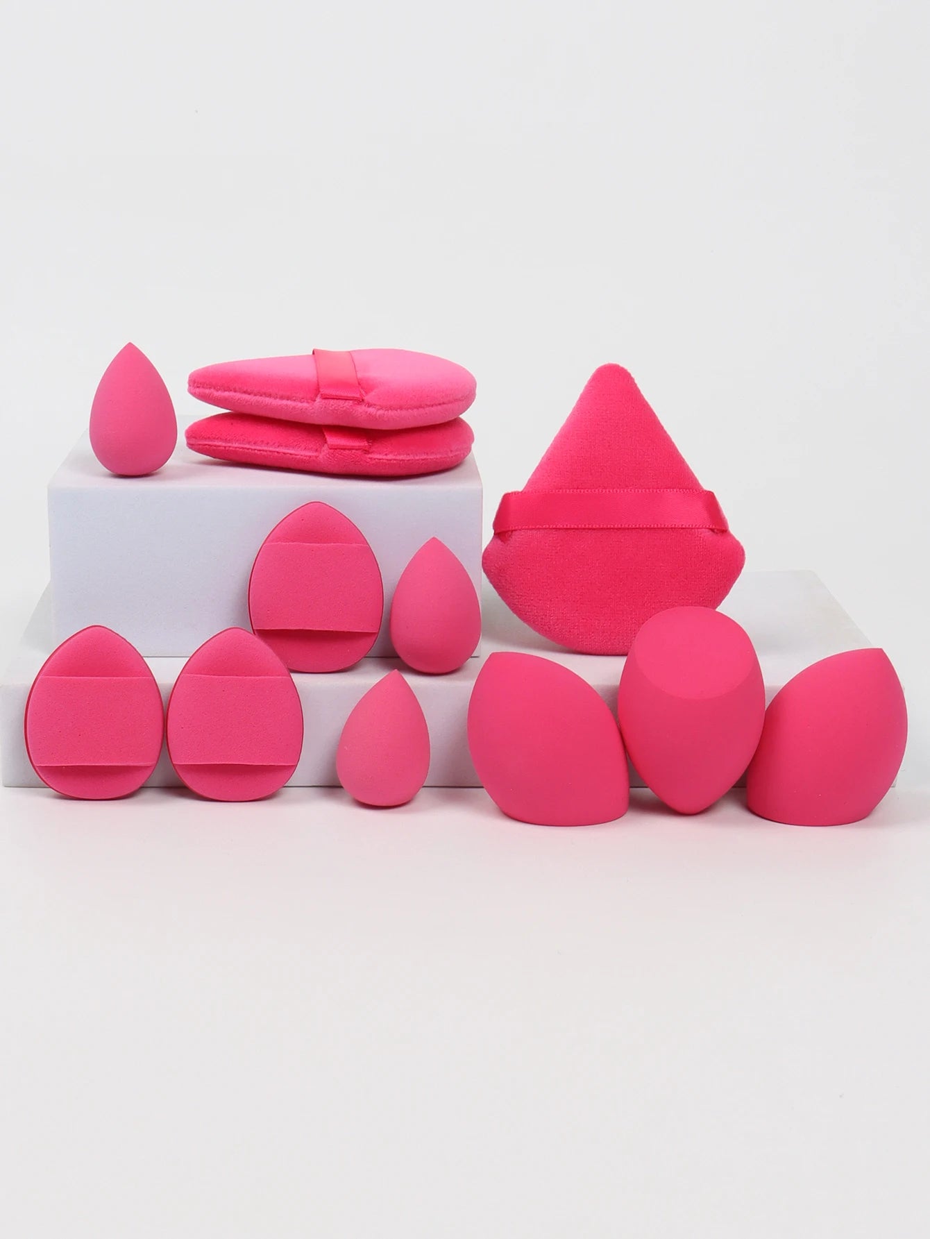 Ensemble d'éponges de maquillage polyvalentes, faites de 3 bouffées de poudre adt, 3 mini bouffées de coussin d'air, 3 œufs de beauté et 3 mini beauté, 12 pièces