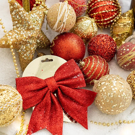 Décorations de sapin de Noël dorés avec nœuds