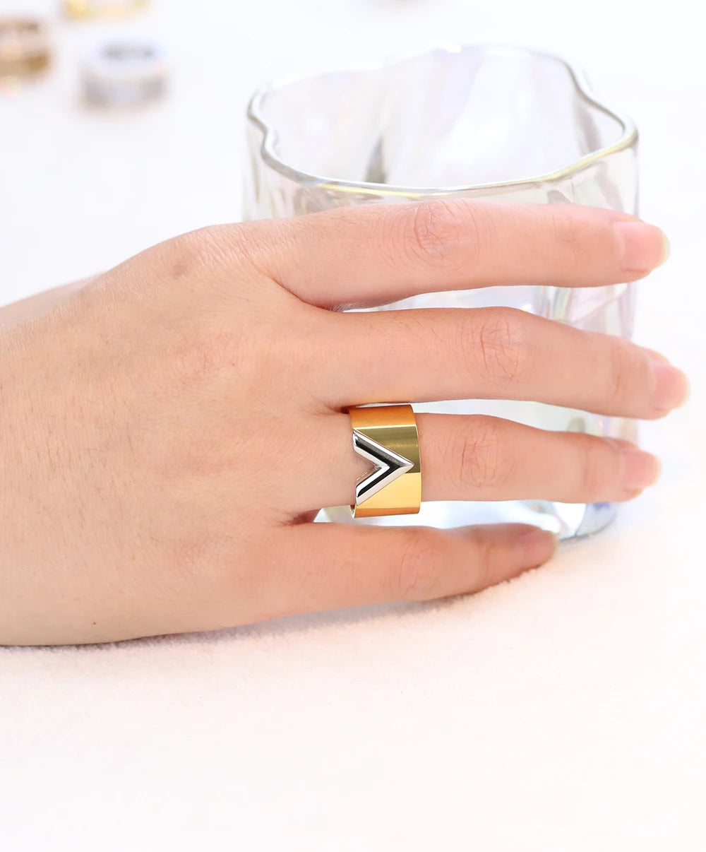Bague de luxe en acier et titane pour femmes