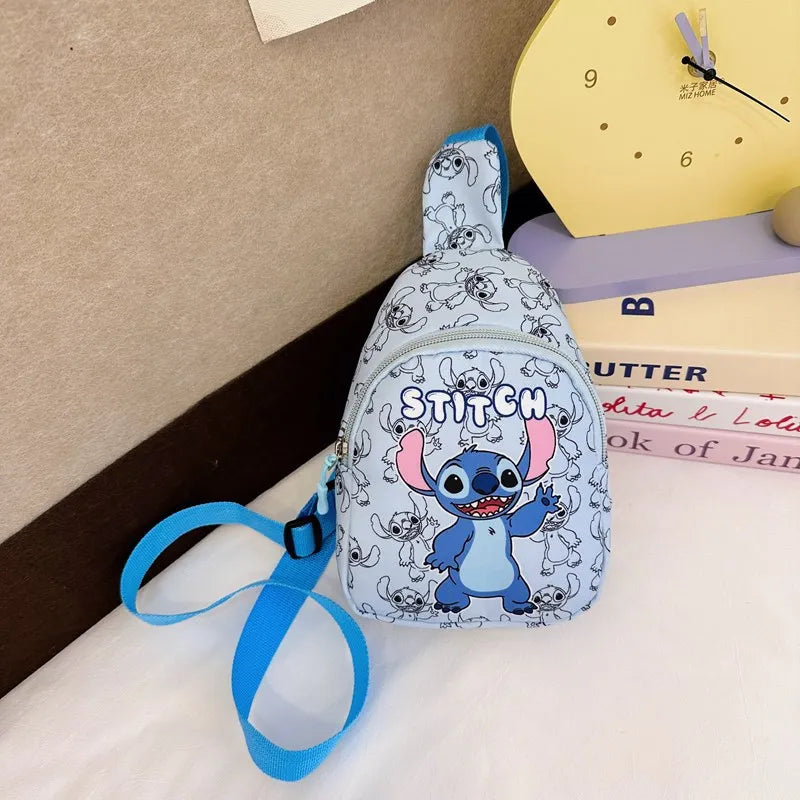 Sac de poitrine à bandoulière Stitch & Angel, sac à bandoulière dessin animé, sac à bandoulière décontracté à la mode avec porte-monnaie pour les voyages quotidiens