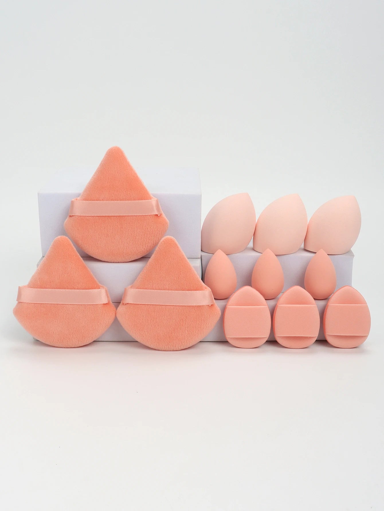 Ensemble d'éponges de maquillage polyvalentes, faites de 3 bouffées de poudre adt, 3 mini bouffées de coussin d'air, 3 œufs de beauté et 3 mini beauté, 12 pièces