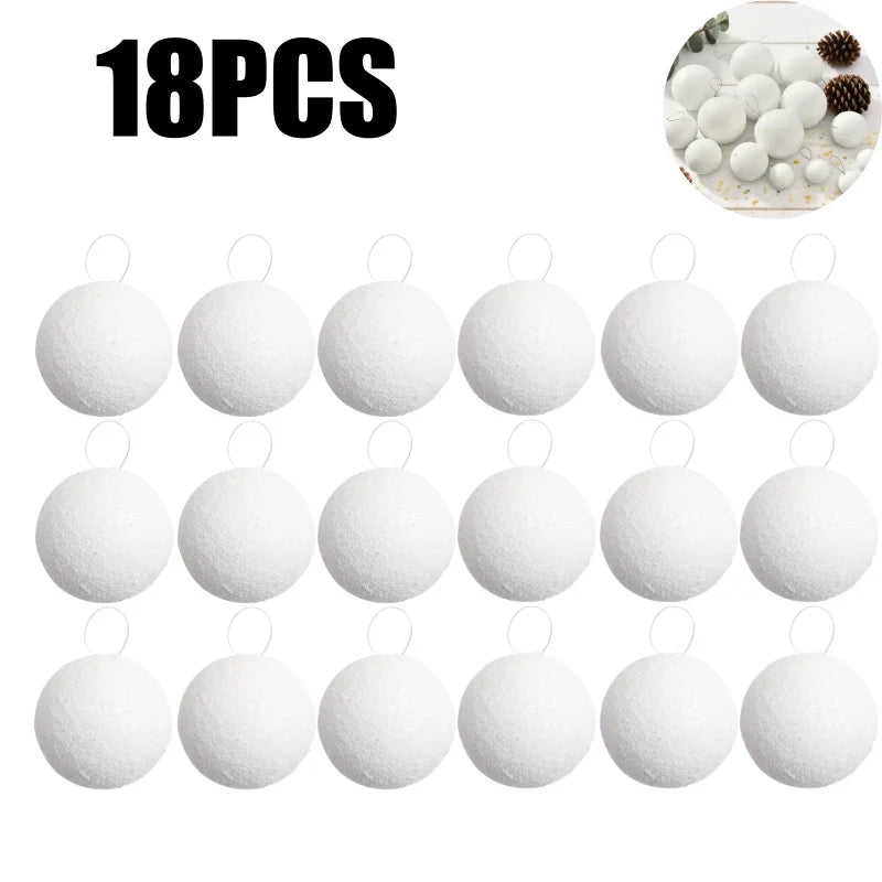 Boule de neige ornements d'arbre de noël, boules en mousse blanche