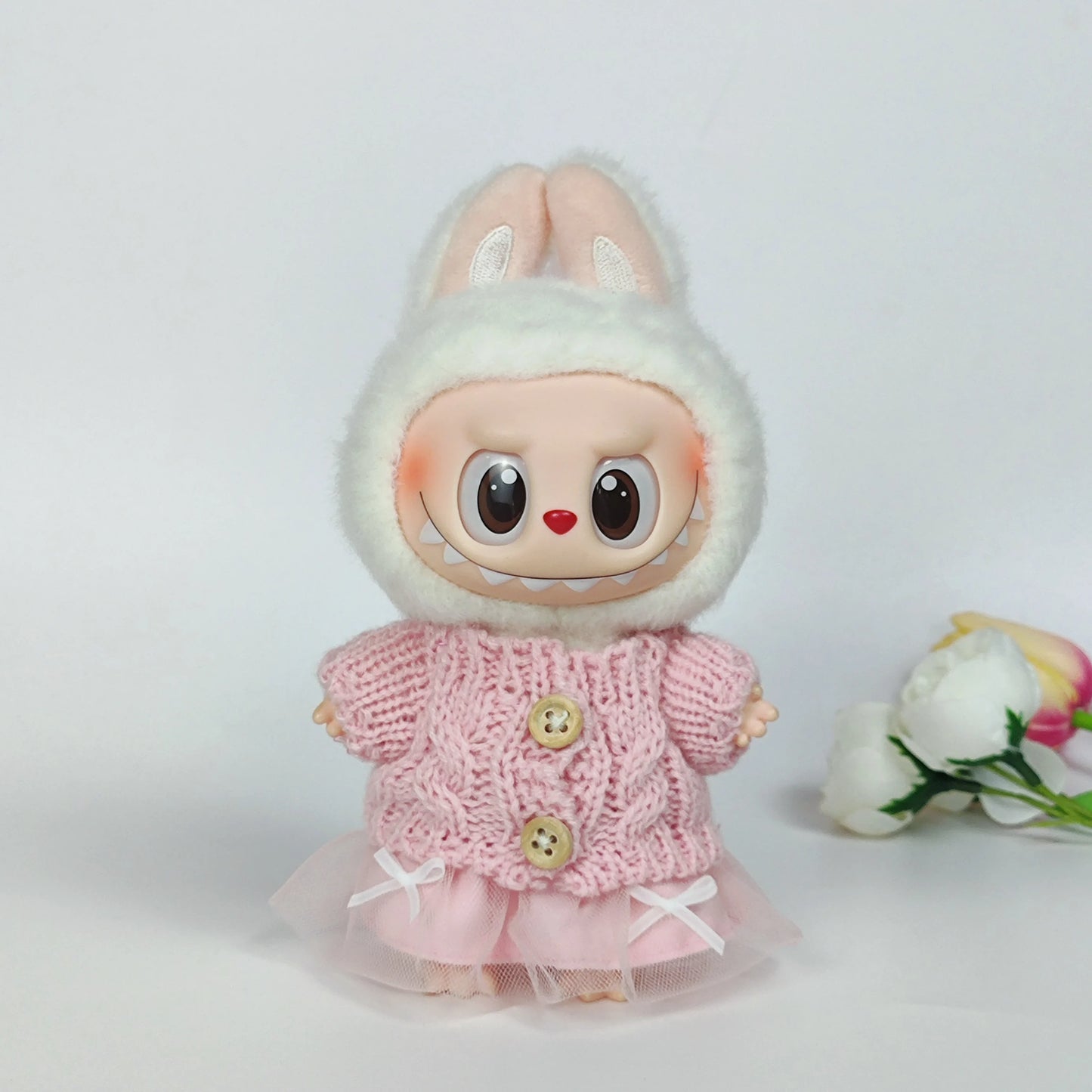 Série Labubu 3.0 Big in Energy – Ensemble pull et chapeau à bride Labubu Bear – Combinant la mode et la jolie – Tenue Labubu