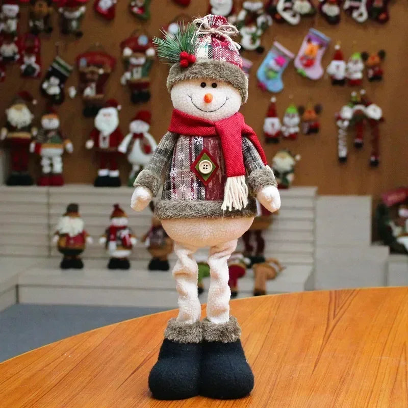 Décorations de Noël, bonhomme de neige, père Noël, debout, jouets en peluche