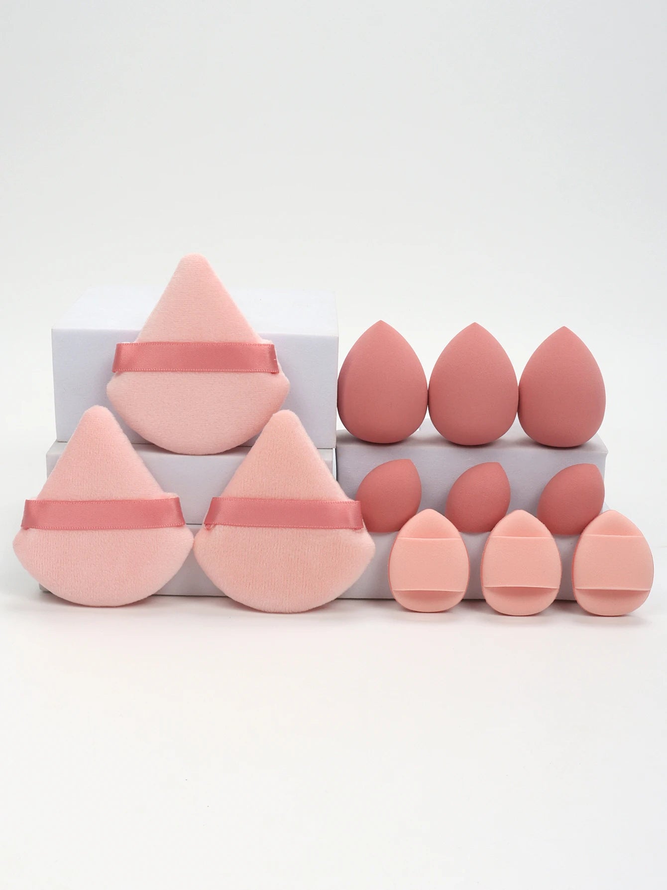 Ensemble d'éponges de maquillage polyvalentes, faites de 3 bouffées de poudre adt, 3 mini bouffées de coussin d'air, 3 œufs de beauté et 3 mini beauté, 12 pièces