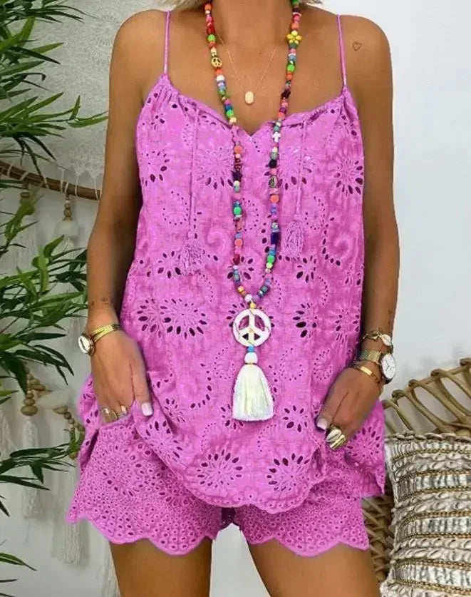Ensemble deux pièces pour femmes, tenue décontractée, col en v, broderie à œillets, pompon, haut, short, mode 2022