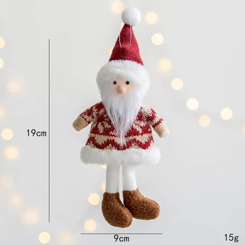 Décoration de sapin en peluche tendre mettant en scène un délicat pendentif ange