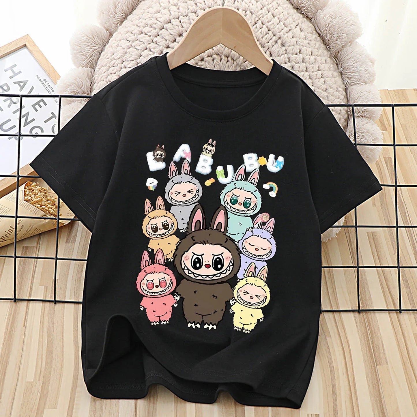 Labubu T-shirt pour enfants mignon dessin animé Anime T-shirt haut noir à manches courtes col rond vêtements mode enfants vêtements d'été cadeau