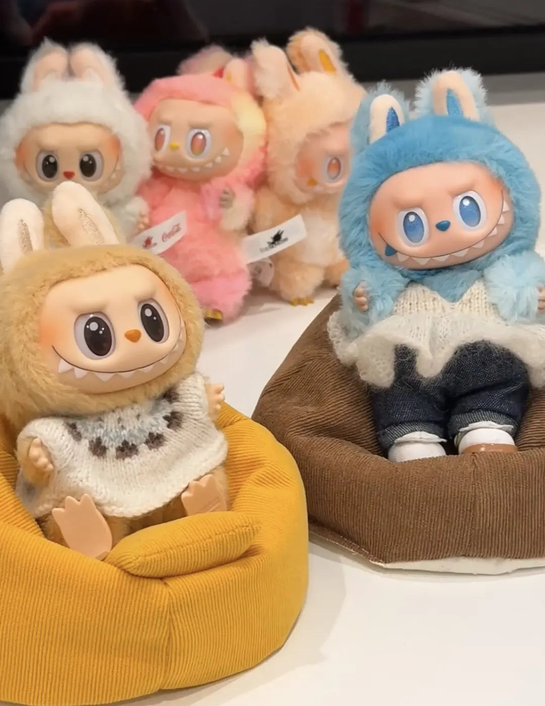 Labubu 3.0 Big in Energy Series Vêtements Labubu Mini Canapé Paresseux Accessoires Labubu