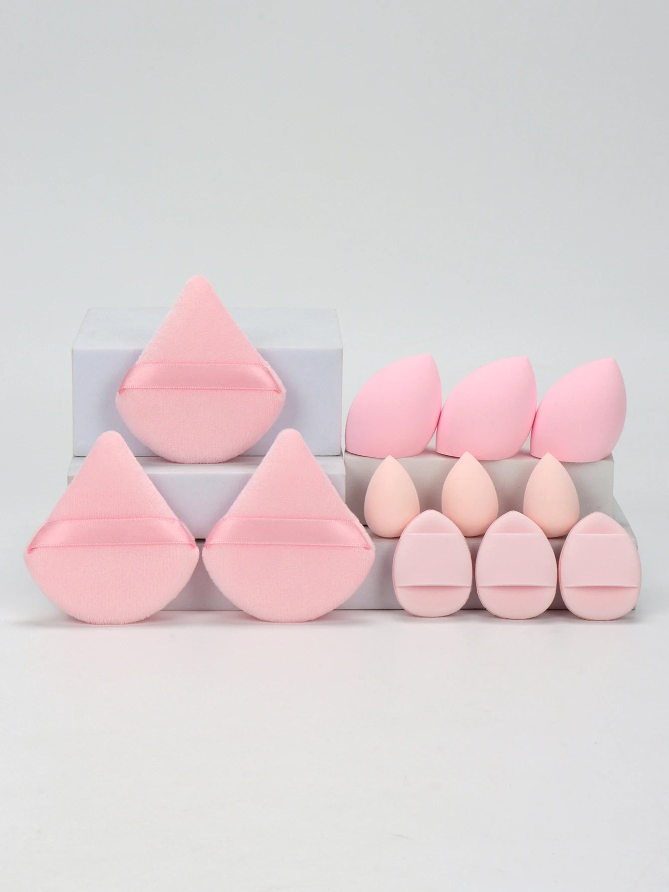 Ensemble d'éponges de maquillage polyvalentes, faites de 3 bouffées de poudre adt, 3 mini bouffées de coussin d'air, 3 œufs de beauté et 3 mini beauté, 12 pièces