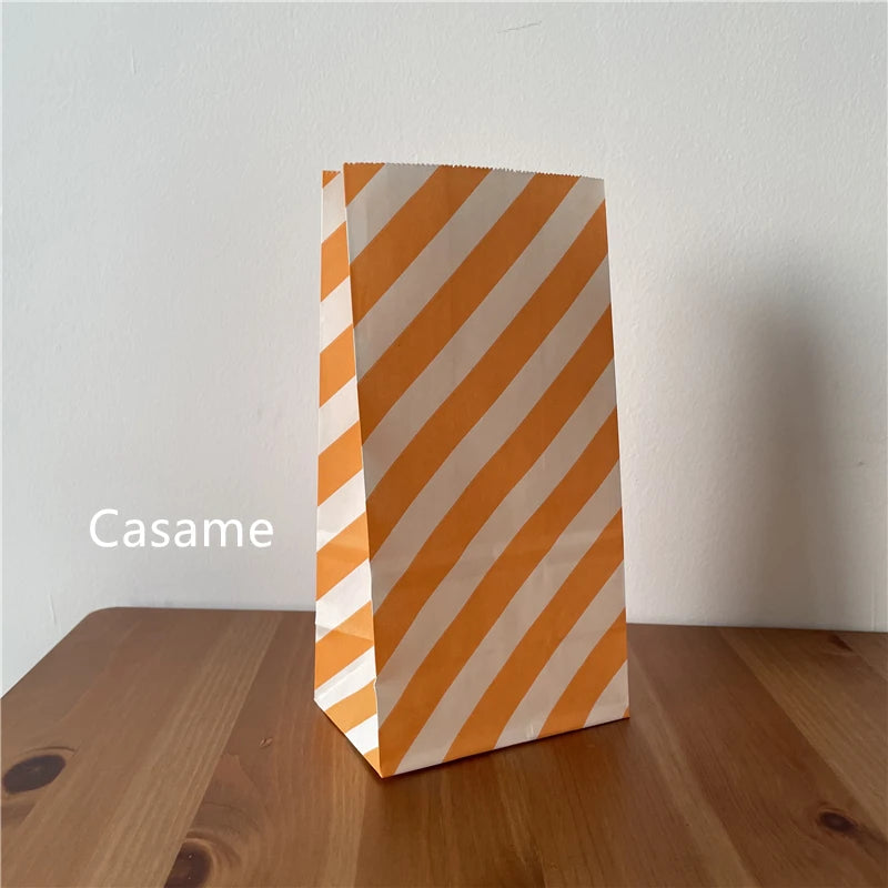 Mini sacs en papier multicolores à pois colorés, 18 x 9 x 6 cm, emballage cadeau ouvert