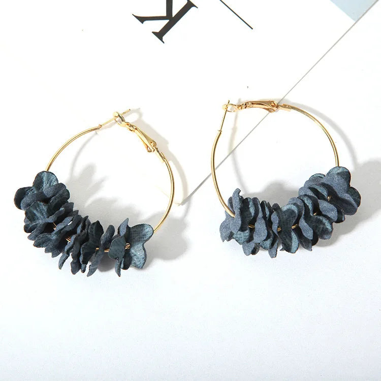 Boucles d'oreilles pour femmes Bijoux élégant tissu fleur pétale alliage cercle rond boucles d'oreilles charme couleur or