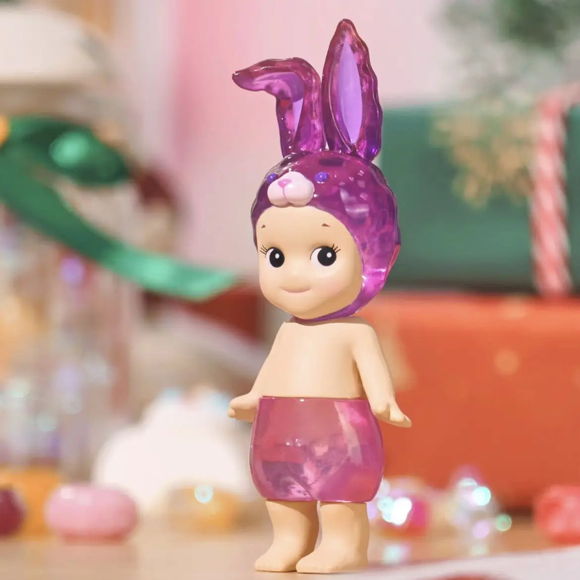 Charmantes figurines Sunny Angel en boîte mystère. Créées par MINISO, ces porte-clés anime collectibles séduisent les passionnés de tous les âges, notamment les jeunes de 7 à 14 ans.