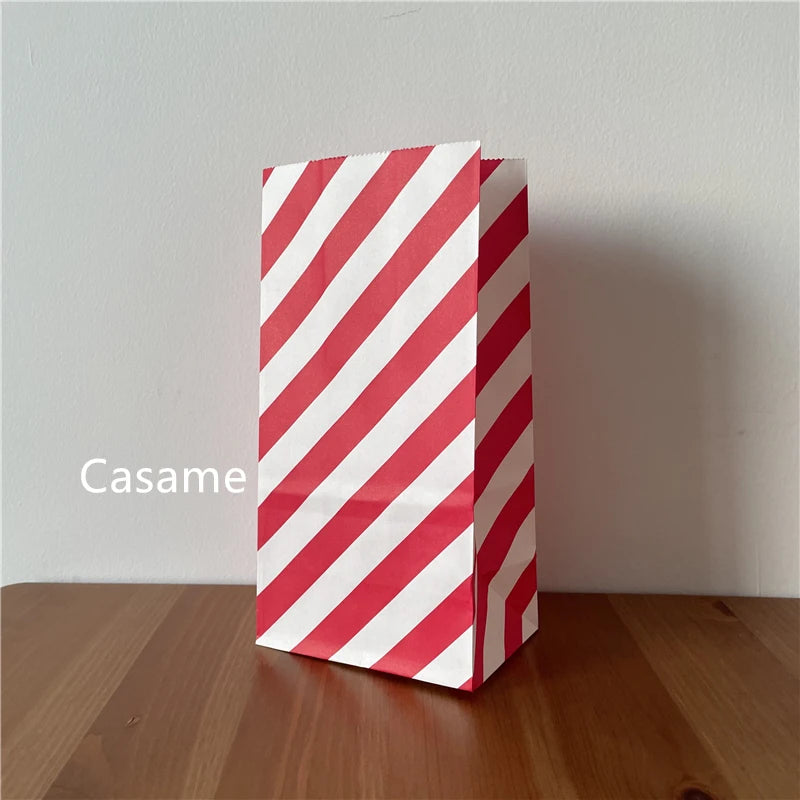 Mini sacs en papier multicolores à pois colorés, 18 x 9 x 6 cm, emballage cadeau ouvert