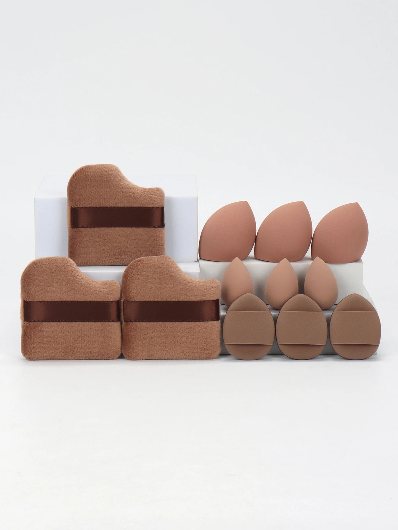 Ensemble d'éponges de maquillage polyvalentes, faites de 3 bouffées de poudre adt, 3 mini bouffées de coussin d'air, 3 œufs de beauté et 3 mini beauté, 12 pièces