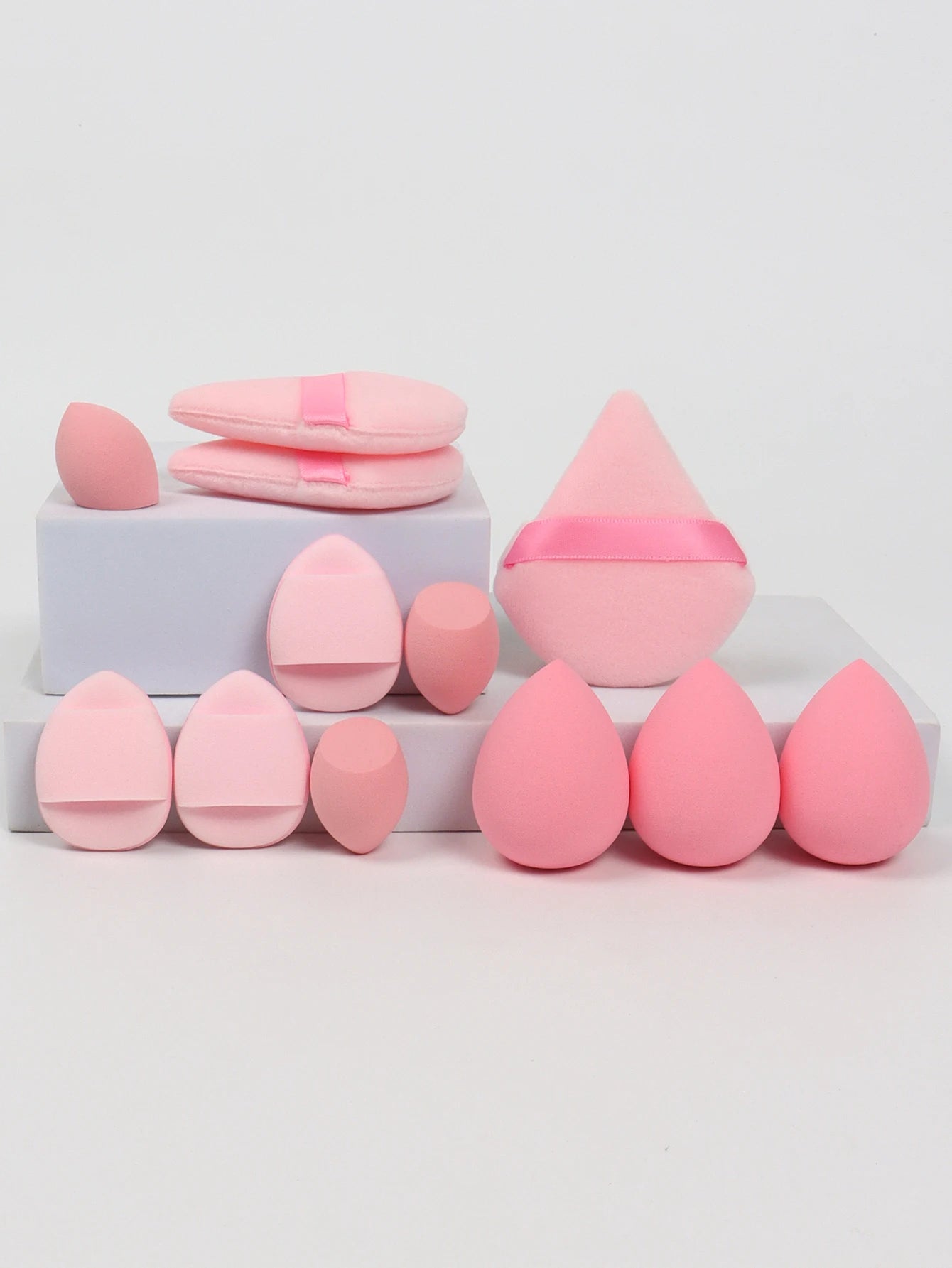 Ensemble d'éponges de maquillage polyvalentes, faites de 3 bouffées de poudre adt, 3 mini bouffées de coussin d'air, 3 œufs de beauté et 3 mini beauté, 12 pièces