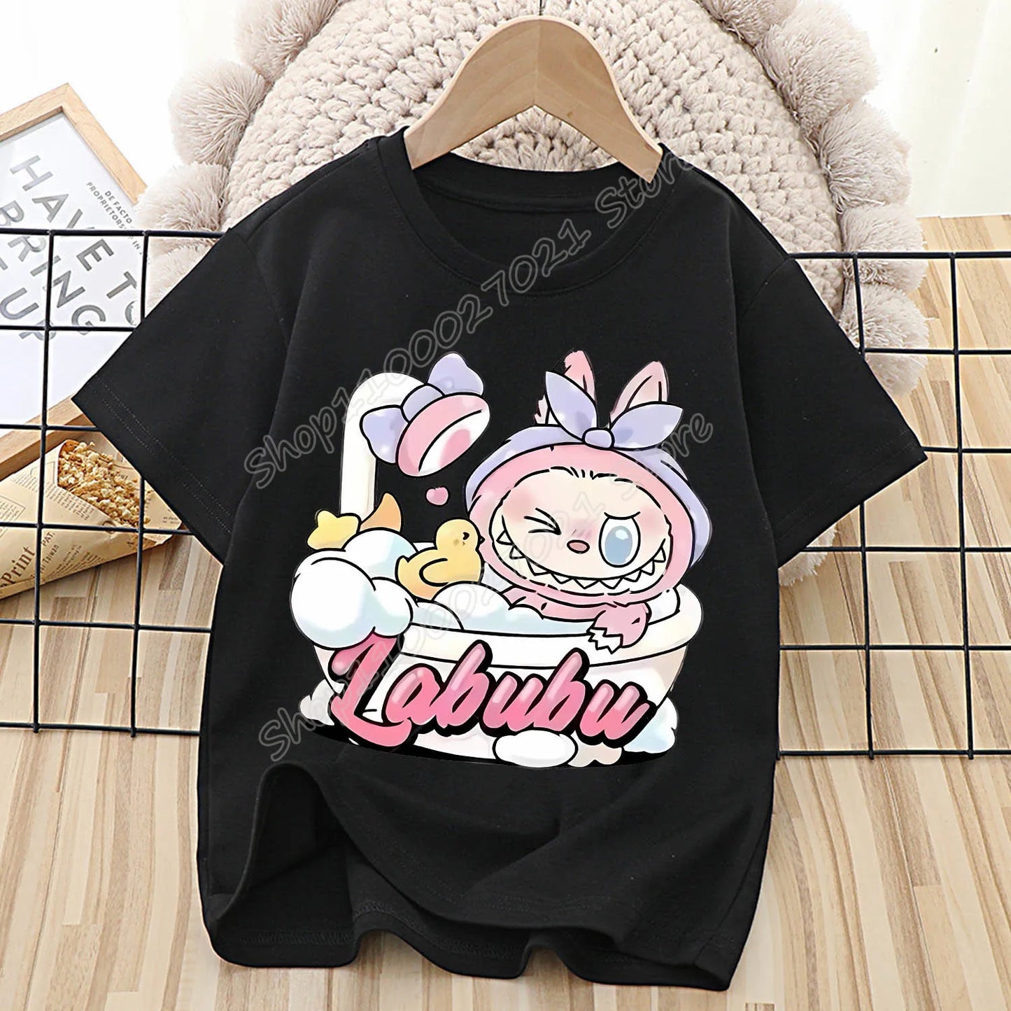 Labubu T-shirt pour enfants mignon dessin animé Anime T-shirt haut noir à manches courtes col rond vêtements mode enfants vêtements d'été cadeau